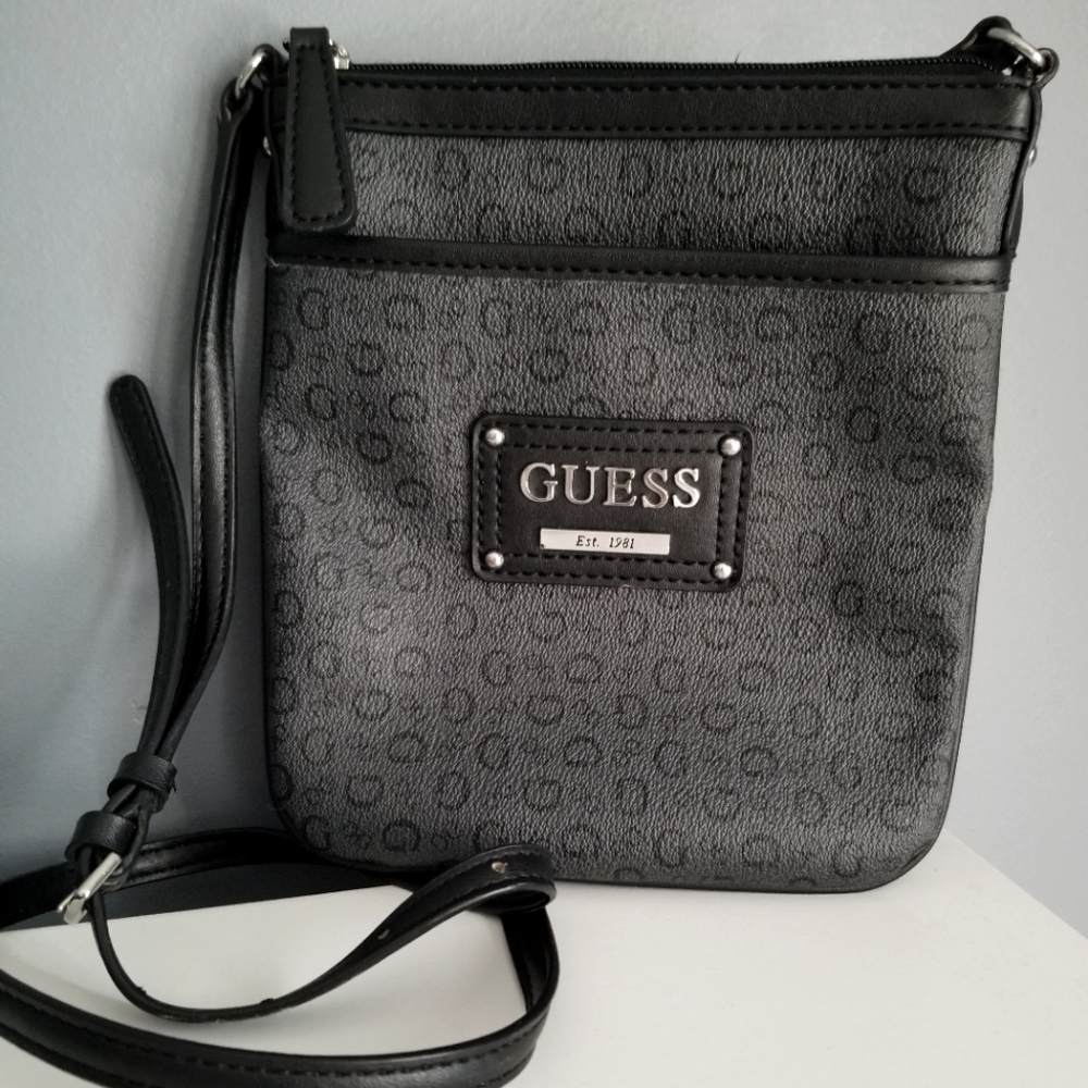 Guess Crossbody